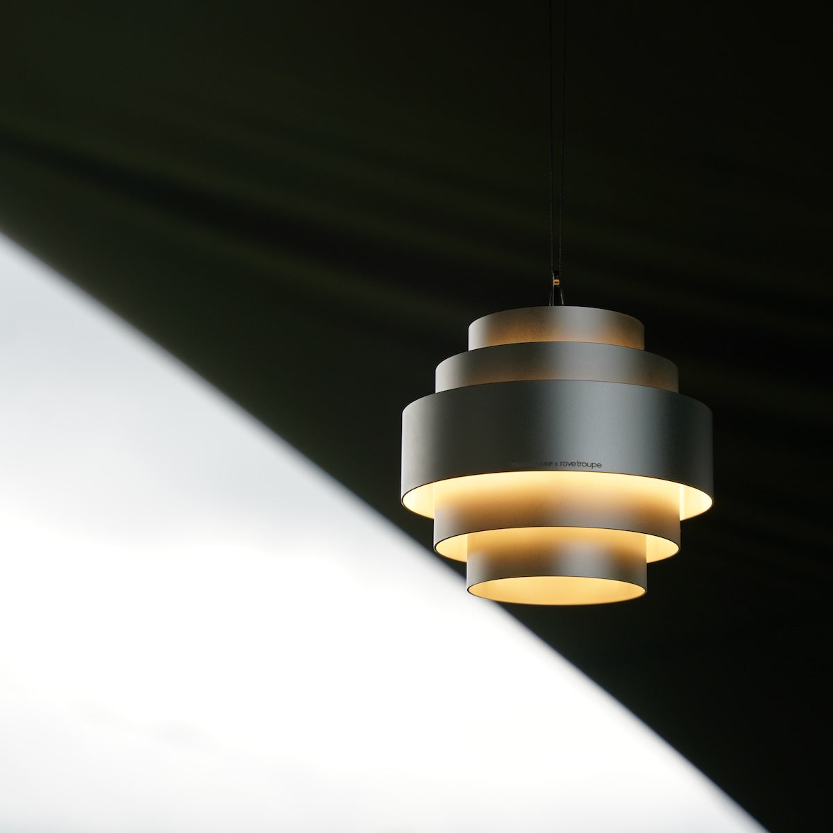 ROVE TROUPE_ECHO LAMP "MAT SILVER"