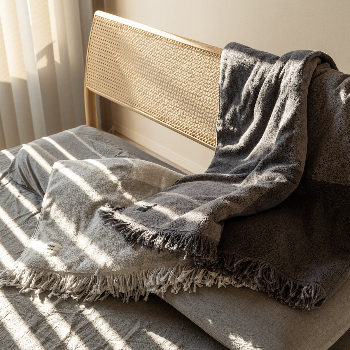 TARPtoTARP ORIGINAL_TARP THROW